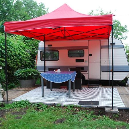B&B Oeland Caravan "Juf Jansen" Ottoland Εξωτερικό φωτογραφία